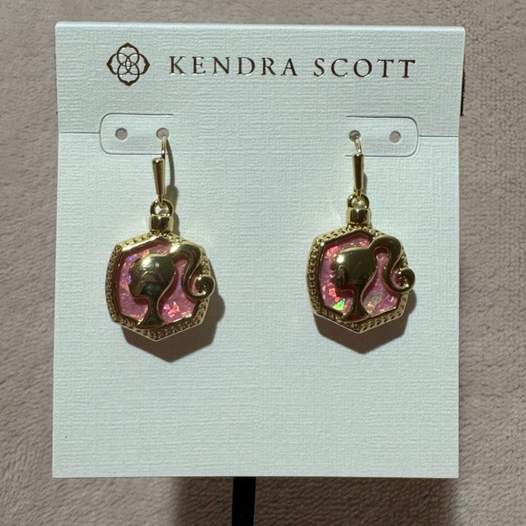 Barbie™ x Kendra Scott Gold Drop Earrings in Pink Iridescent Glitter Glass - Picture 6 of 12